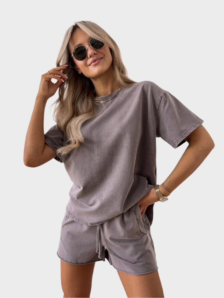Nora | Casual set with tee