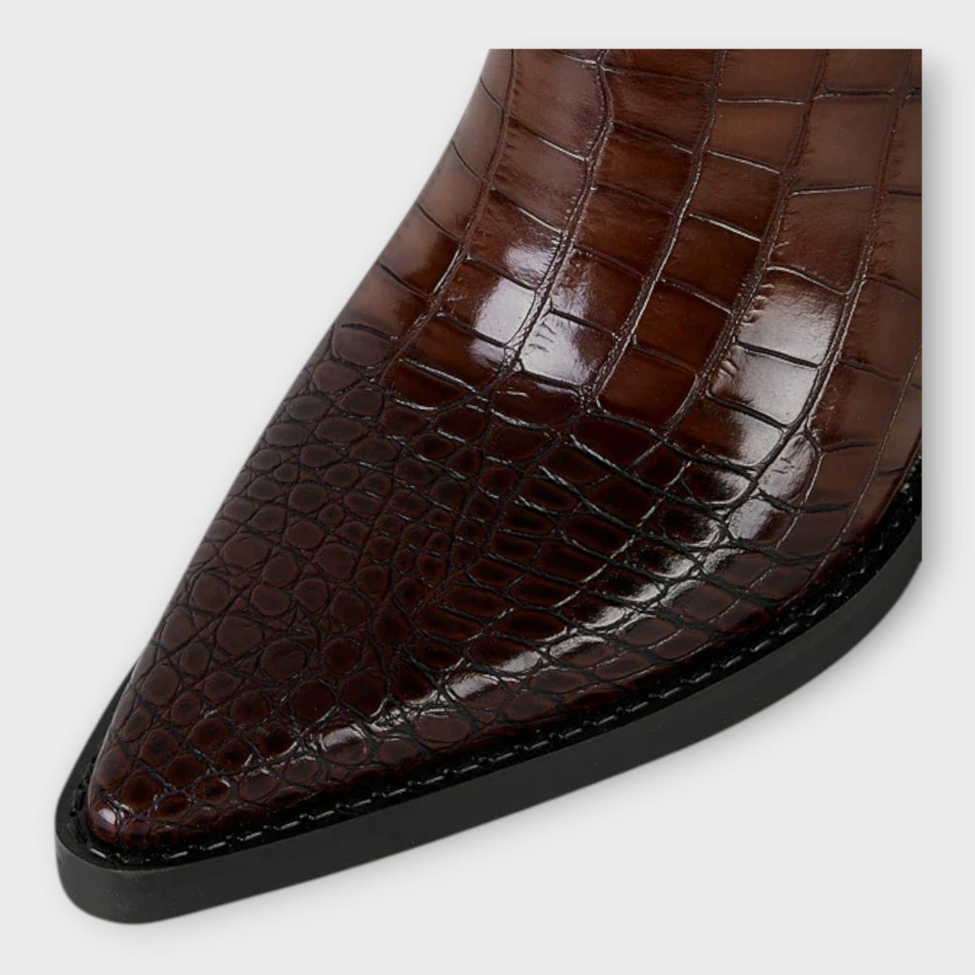Kroko vzorované boty s elegantním podpatkem